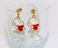ハートスヌーピーのピアス