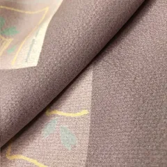 ［きものキレイ］小紋（袷）薄紫　四角　桜　着丈158.5cm　裄丈63.5cm　絹　リユース　　K011