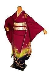 振袖・袋帯・長襦袢5点セット 中古 送料無料 身丈165ｃｍ 裄丈69.5ｃｍ 最高級 新品同様 暈し染め 金彩 本金箔 宝尽くし 赤 正絹 成人式 T3481