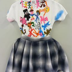 個性的でおしゃれ♪カラフルイラスト×チェック柄スカートのセットアップ
