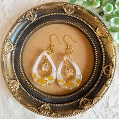 ミモザの揺れるピアス𓂃𖤥𖥧𖥣⋆*