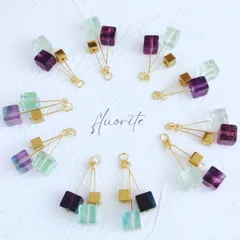天然石　フローライト　蛍石　ヘマタイト　キューブ　チャームのみ　キャンディ　トリオシリーズ（14kgfピアス、フープイヤリング追加可）