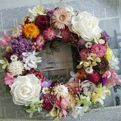 【専用】秋色紫陽花と木の実のリース 秋色紫陽花と木の実のリースꎺ⠜秋冬オシャレなハーフリース ドライ