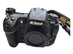NIKON ニコン D300 AF-S NIKKOR 18-200mm F3.5-5.6G