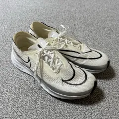 極上美品【超人気♕完売モデル✨】ナイキズームフライ5 26cm 2025年最新】nikeズームフライ5の人気アイテム - メルカリ