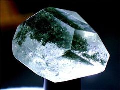 ✳高透明 美品 四季ガーデンクォーツ柱 庭園水晶 幽霊水晶 天然石43g