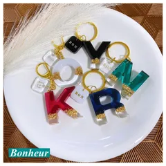 【名入れ アルファベットチャーム】透明感　クリア　モノトーン　キーホルダー