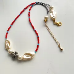 ハンドメイド　ビーズネックレス　カラフルビーズ　ネックレス　カラフル　ビーズ　クロス　パール