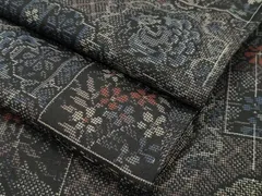 平和屋着物●本場大島紬　7マルキ　短冊花文　正絹　逸品　未使用　BAAW5128hj 平和屋着物○本場大島紬 白大島 9マルキ 流水草花文 正絹 逸品 未使用
