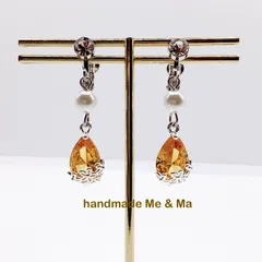 No,259 フラワードロップとパール風ビーズのイヤリング　ジルコニアストーン