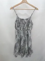 ◇ ◎ ●未使用● ⊂ LIP SERVICE リップサービス 総柄 チュニック サイズ3 グレー系 レディース E  【1409240047810】