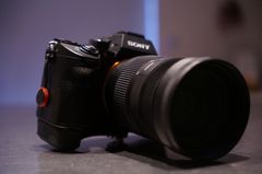 SONY α7用 小指安定の追加グリップ（3Dプリンタ製）のサムネイル
