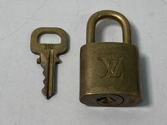 LOUIS VUITTON ルイ・ヴィトン パドロック 南京錠 パドロック 鍵付 318 中古現状品