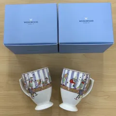 ◎【✨高級ブランド✨】WEDGWOOD 2個セット　マグカップ　コップ　ウェッジウッド　陶器　昭和レトロ　アンティーク　ヴィンテージ　高級　食器　ホワイト　サーカス　箱入り　ギフト　プレゼント　おしゃれ　ブルー　箱　インテリア　皿　ペアグラス