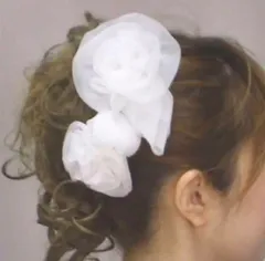巻薔薇のヘッドドレス2個セット　(コサージュピンつき)