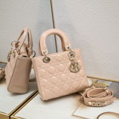 【モノグラム】Louis Vuitton LVxTM ヴィクトリーヌ ウォレット Louis Vuitton PORTEFEUILLE VICTORINE(ルイヴィトン