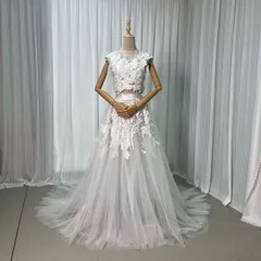ウエディングドレス オーバードレス 3D立体レース刺繍 トップス+スカート チュールスカート 披露宴/結婚式