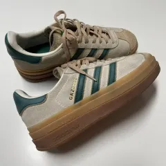 adidas(アディダス) ガゼルボールド クリームホワイトカレッジ 8 グリーン