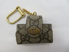 GUCCI - グッチ Air Pods ケース レッド パープル ジオメトリック 美品 イヤホン カバー PVC レザー 中古 GUCCI GG 幾何学柄 総柄 ホック ストラップ 定番 人気 箱付き レディース メンズ 革 小さい 小物 お洒落 赤 楽天市場】gucci airpods caseの通販