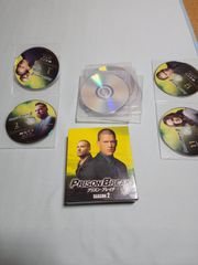 【DVD】PrisonBreakⅡ1～12巻1話44分です。かなりの日数楽しめます。