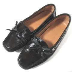 美品 Salvatore Ferragamo サルヴァトーレフェラガモ パテントレザー ドライビングシューズ モカシン デッキシューズ 6.5D 24cm ブラック レディース 古着 中古 USED