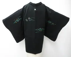 【一輝堂】リサイクル着物 羽織 黒羽織 一つ紋 枝に花文 金糸 正絹 羽織紐付き 身丈約78.5cm 裄丈約62.5cm 25z08-4691