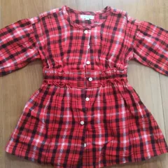 【未使用に近い　美品】秋冬用女の子服　選べる2枚セット