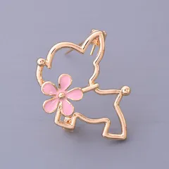 ピンクの花のリボンを付けたかわいい犬のブローチ チワワ ワンちゃん シルエットブローチ 中抜き ゴールド