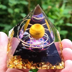 開運 オルゴナイト ピラミッド 健康 金運 タイガーアイ 黒曜石 癒し 浄化 エネルギー 幸運 開運 恋愛運 結婚運 人間関係 対人運 仕事運 事業運 金運 魔除 ご利益 天然石 パワーストーン G075 【SHOPS MON】