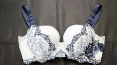 Wacoal Salut サルート 12g イギリスの花嫁 C75 - メルカリ