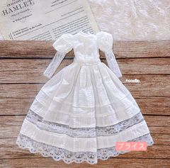 JANAYA ハンドメイド　ブライスblythe服　白色長袖ワンピース　翌日発送