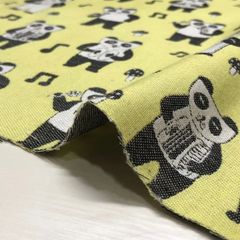 エモエモ　コットンジャガード パンダ　イエロー　50ｃｍカットクロス