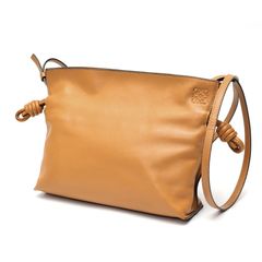 ロエベ / LOEWE　フラメンコクラッチ ミニ / ドローストリング ショルダーバッグ　A411FC2X17　ナパカーフ　デザート ゴールド(キャメル系) 【中古】 商品番号 K-158713
