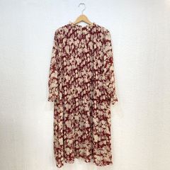 コクレ COQULE ★軽やかに揺れるドラマチックなワンピース★ ボタニカルプリントプリーツワンピース レッド 赤 【華やかで印象的なシーズンレスなアイテム】