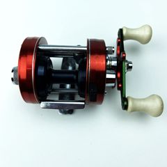 中古品】☆希少品☆アブ アンバサダー2500c レッド ※社外