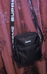 "SUPREME" Logo Strap Nylon Shoulder Bag（black）