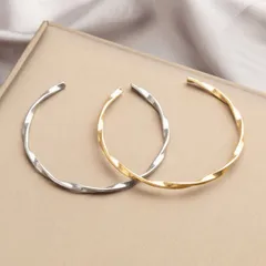 バングル ツイスト シルバー ゴールド ブレスレット レディース メンズ アクセサリー シンプル ねじれ