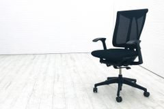 セレーオチェア (Celeeo) イトーキ 2019年製 中古 OAチェア オフィスチェア 中古オフィス家具 KF-570JB1-TTT1 ブラック 【A000002001】