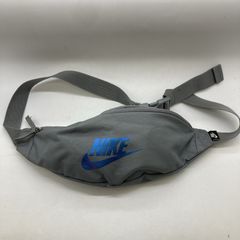NIKE ナイキ メタリックロゴ ウエストバッグ ポーチ ボディバッグ ユニセックス カバン 鞄 BAG G210-15