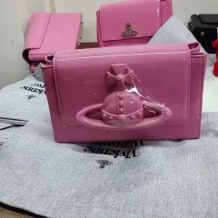 Vivienne Westwood(ヴィヴィアン・ウエストウッド) ショルダーバッグ クロスバッグ