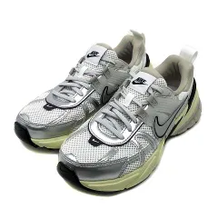 ナイキ NIKE ウィメンズ V2K ラン W V2K RUN スニーカー FD0736-100 ホワイト シルバー 25cm 美品