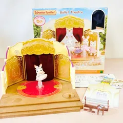 【美品 / 海外版】シルバニアファミリー Ballet Theatre 森のバレエ劇場