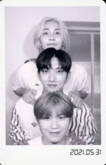 【中古】コレクションカード(男性) SEVENTEEN/JEONGHAN(ジョンハン)・JOSHUA(ジョシュア)・WOOZI(ウジ)/裏面ピンク/「Dicon PHOTOCARD101 SEVENTEEN」フォトカード