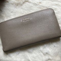 フルラ　FURLA　ラウンドファスナー　長財布