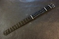◆Leather NATO G10Strap◆高品質国産本革クロコ型押しカーフ 半艶MATTE BLACK カスタムオーダー(ラグ幅/バックルカラー) 受注生産(納期10日前後) 日本製 腕時計ベルト