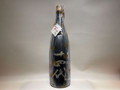 十四代 酒未来・本丸1.8㍑×3本セット Amazon.co.jp: 十四代 純米大吟醸 中取り上諸白 酒未来 1800ml