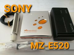ソニー　MDウォークマン　MZ-E520　オレンジ