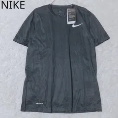 ナイキ　Tシャツ　ドライフィット　グレー　マイクロファイバー　フィット感　高性能　スポーツ　カジュアル
