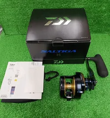 SALTIGA 35N-SJ 新品未使用品 中古品】 ダイワ(Daiwa) リール ソルティガ 35N-SJ (右ハンドル