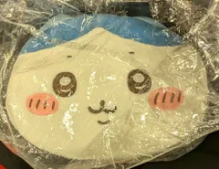 グレイ・パーカー・サービス ちいかわくじ もちっとふわっとコレクション B賞 ハチワレ 寝そべりもっちりぬいぐるみ